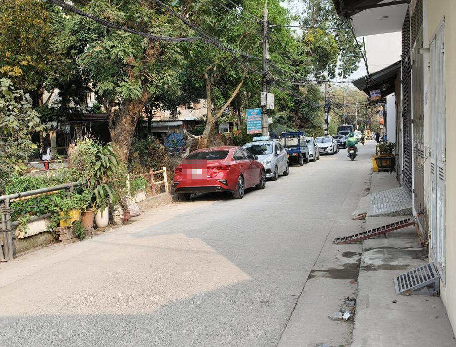 BÁN ĐẤT TẶNG NHÀ, ĐƯỜNG HỒ TÙNG MẬU-KHU PHÂN LÔ QUÂN ĐỘI - Ô TÔ VÀO NHÀ